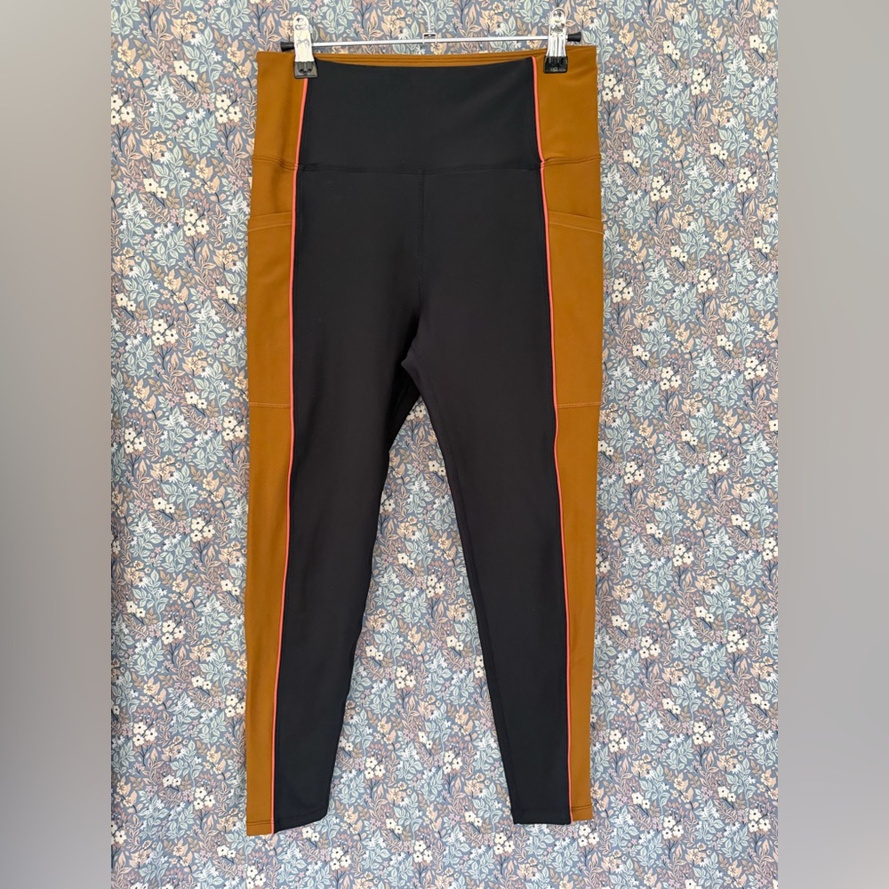 SAGE Collective Brown and Navy Leggings